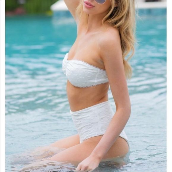 White bikini set (00109) - Picture 3 of 7